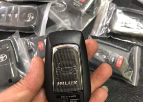 LÀM CHÌA KHÓA REMOTE XE HILUX