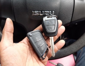 Dịch vụ mở khoá xe ô tô Isuzu tại quận 12, TP HCM